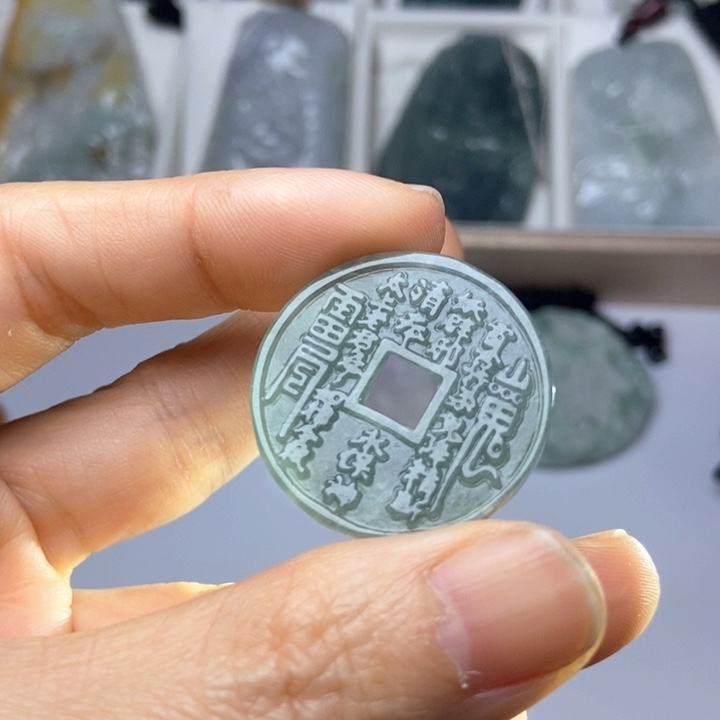 翡翠未镶嵌挂件翡翠