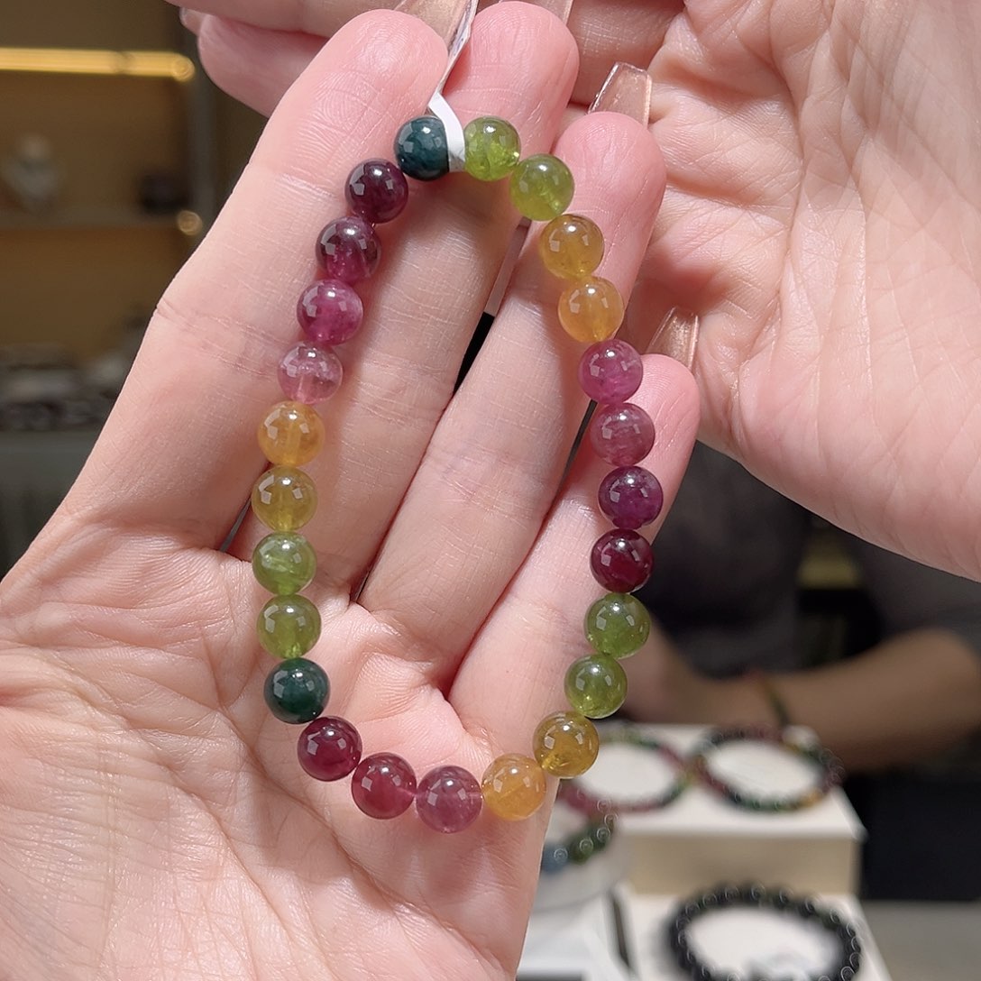 碧玺多样性发一件未镶嵌