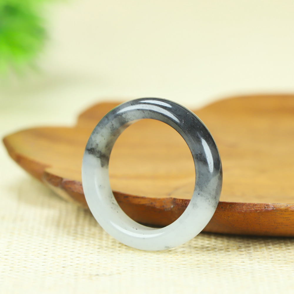 天然新疆和田玉青花料黑白分明戒圈