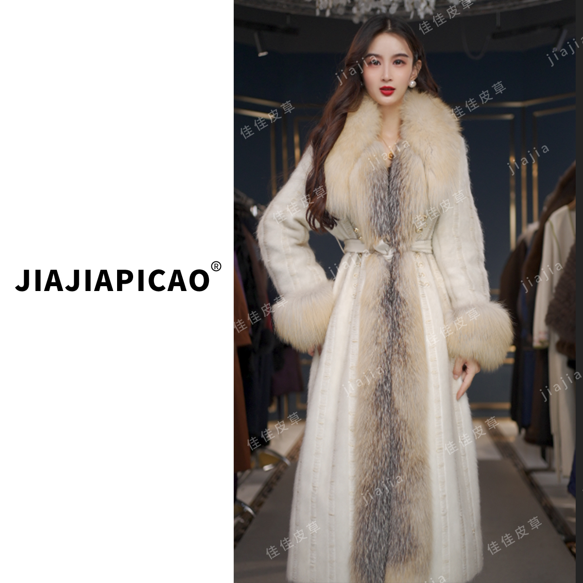 【轻奢高颜值】佳佳 新品气质大毛领外套/2205137-1