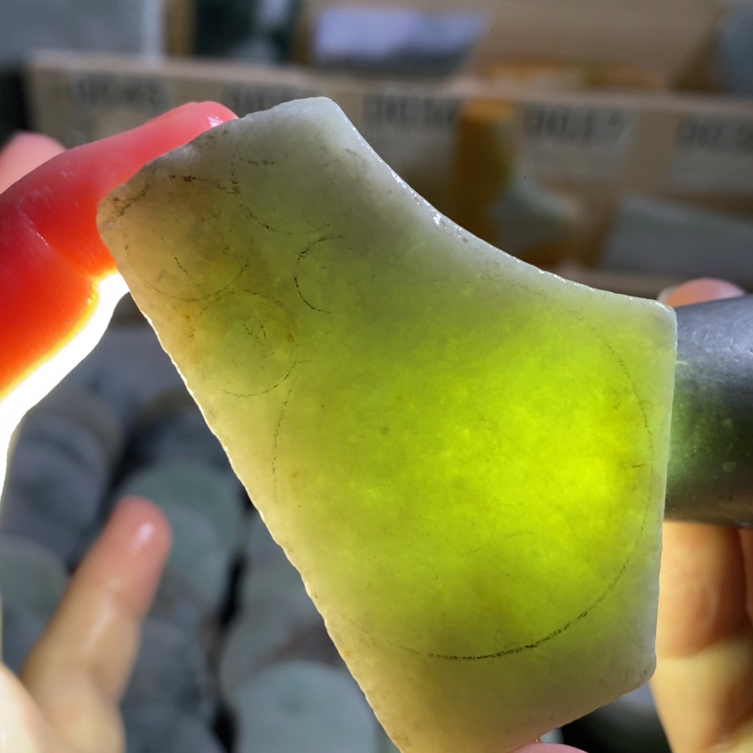 颈饰未镶嵌翡翠天然翡翠