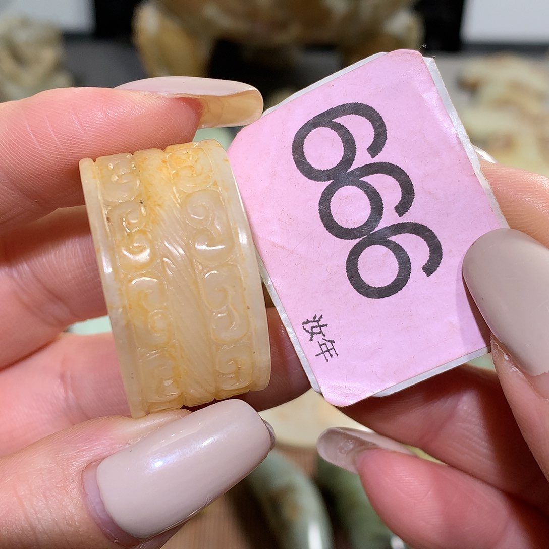 颈饰未镶嵌和田玉坤*哥