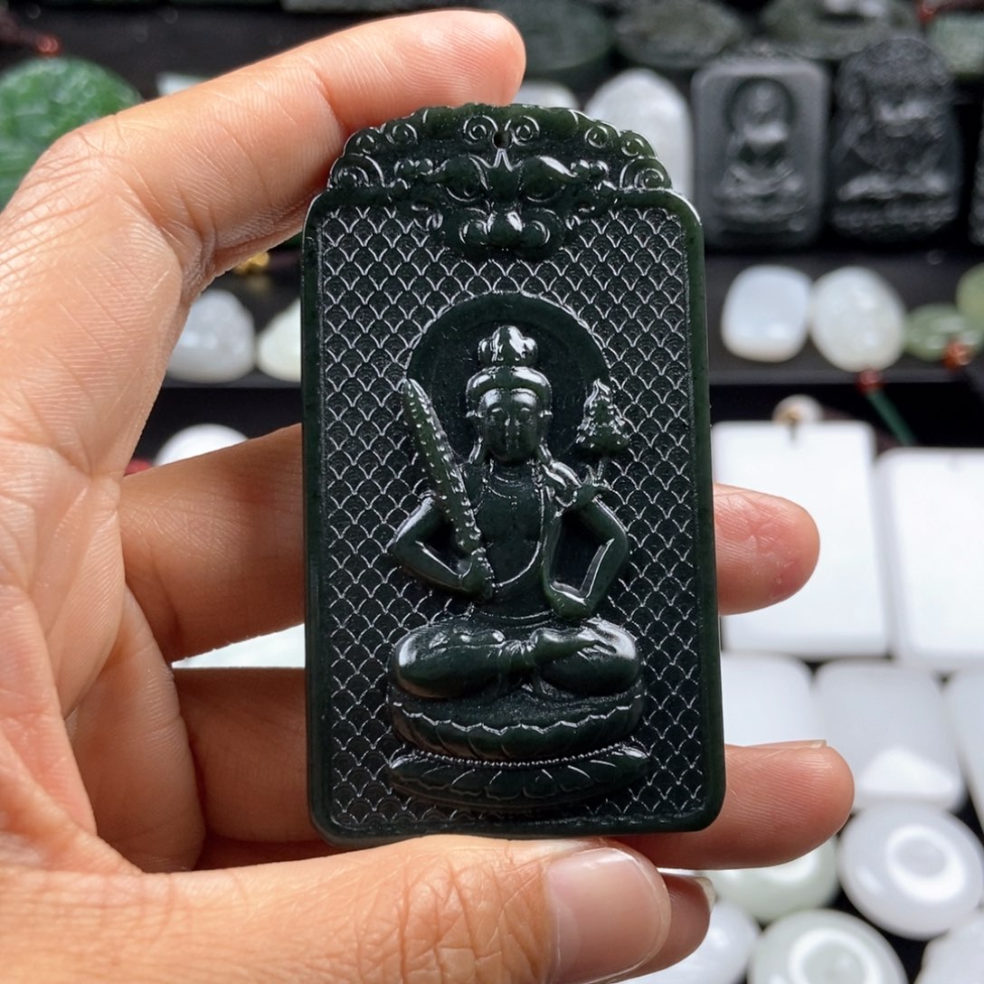 和田玉未镶嵌颈饰