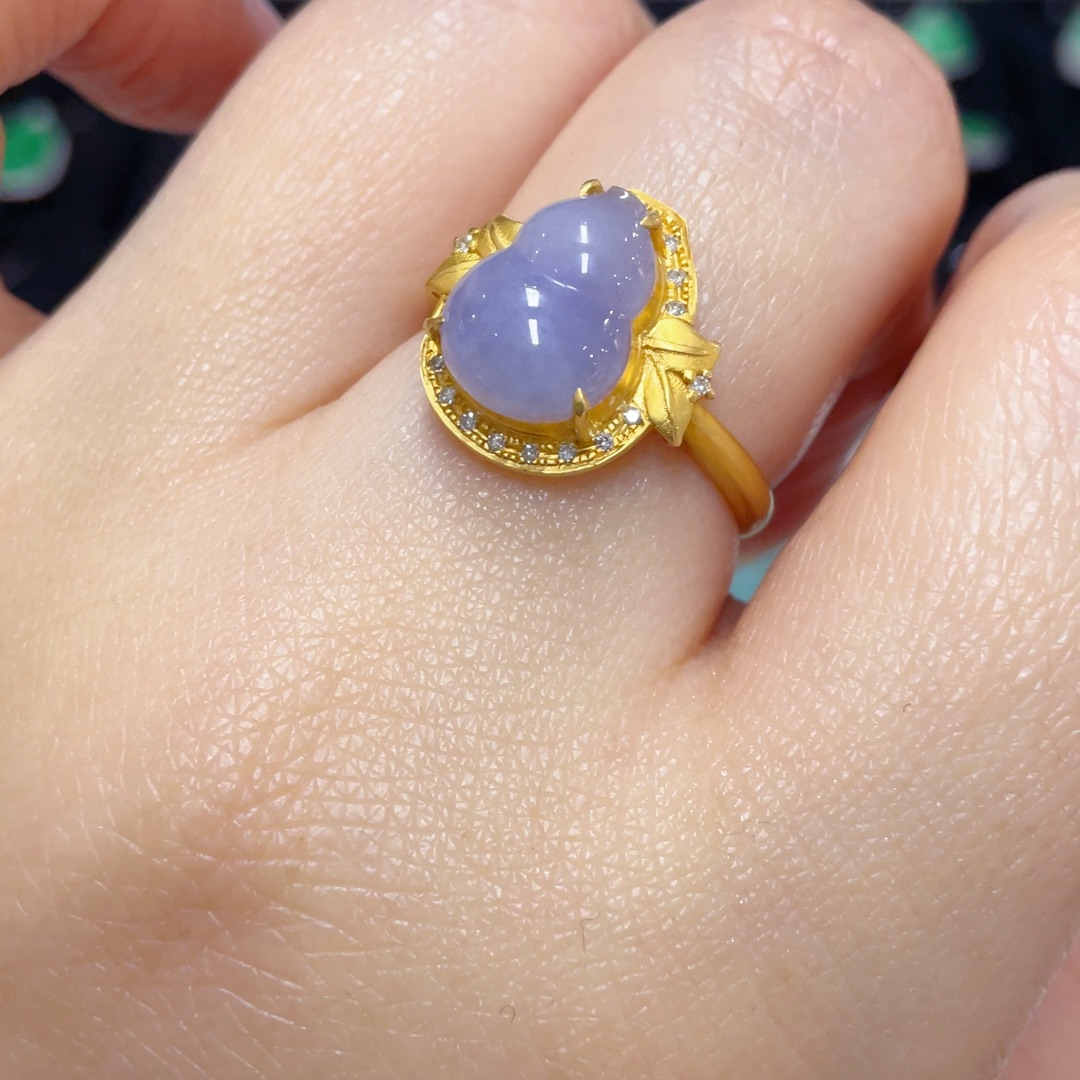 翡翠18K金镶嵌颈饰翡翠