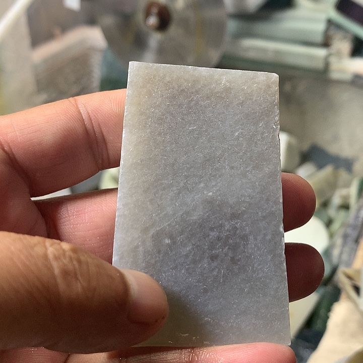 颈饰未镶嵌和田玉（糖玉）