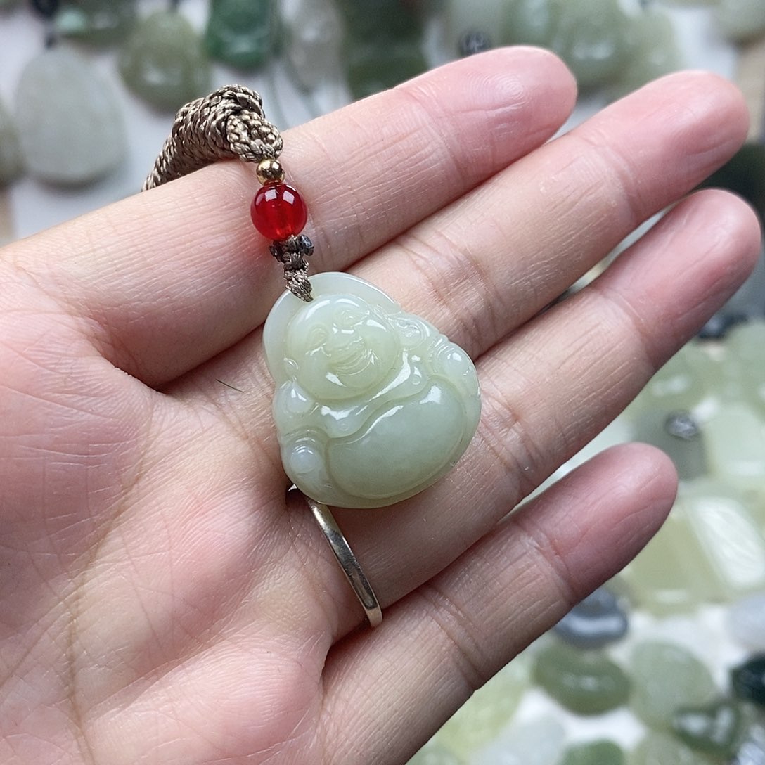 和田玉未镶嵌颈饰佛公1300