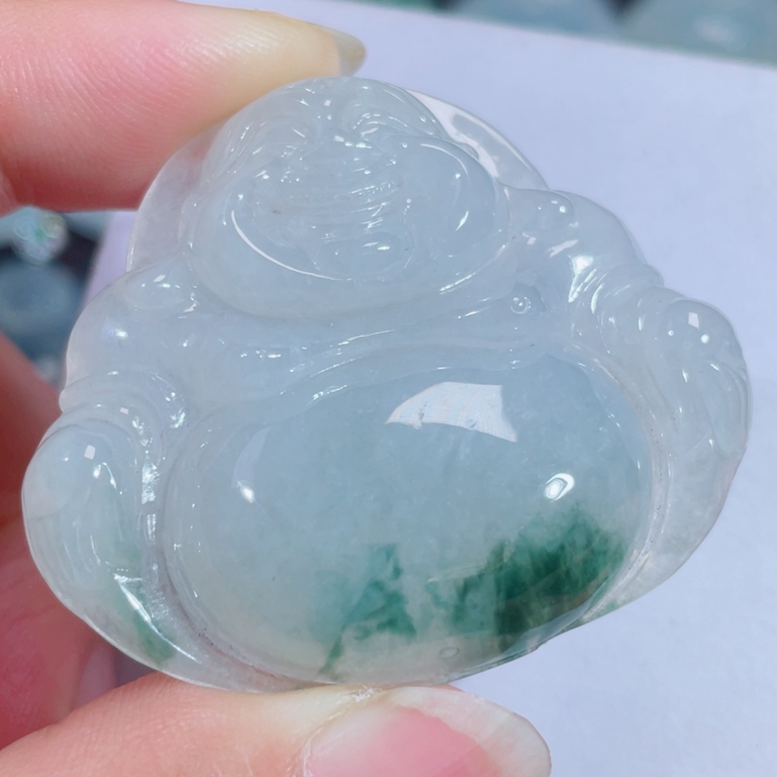 翡翠未镶嵌颈饰佛公