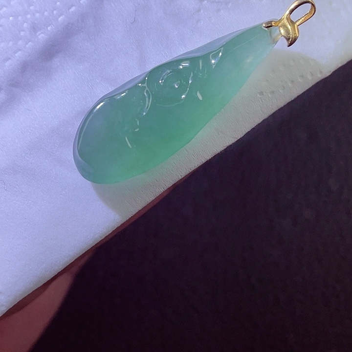 翡翠18K金镶嵌颈饰翡翠