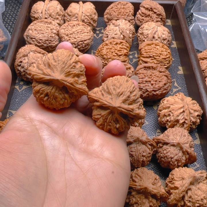 把件文玩核桃瞅**好南疆39