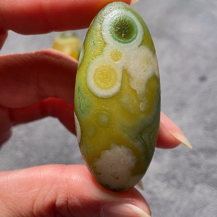 玛瑙/玉髓未镶嵌珠宝奇石