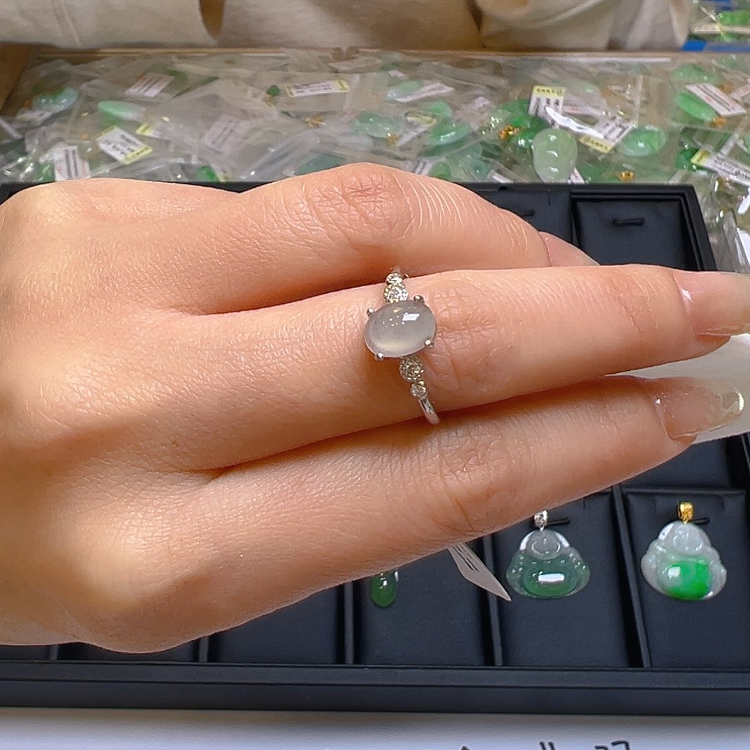 翡翠颈饰银S925镶嵌翡翠