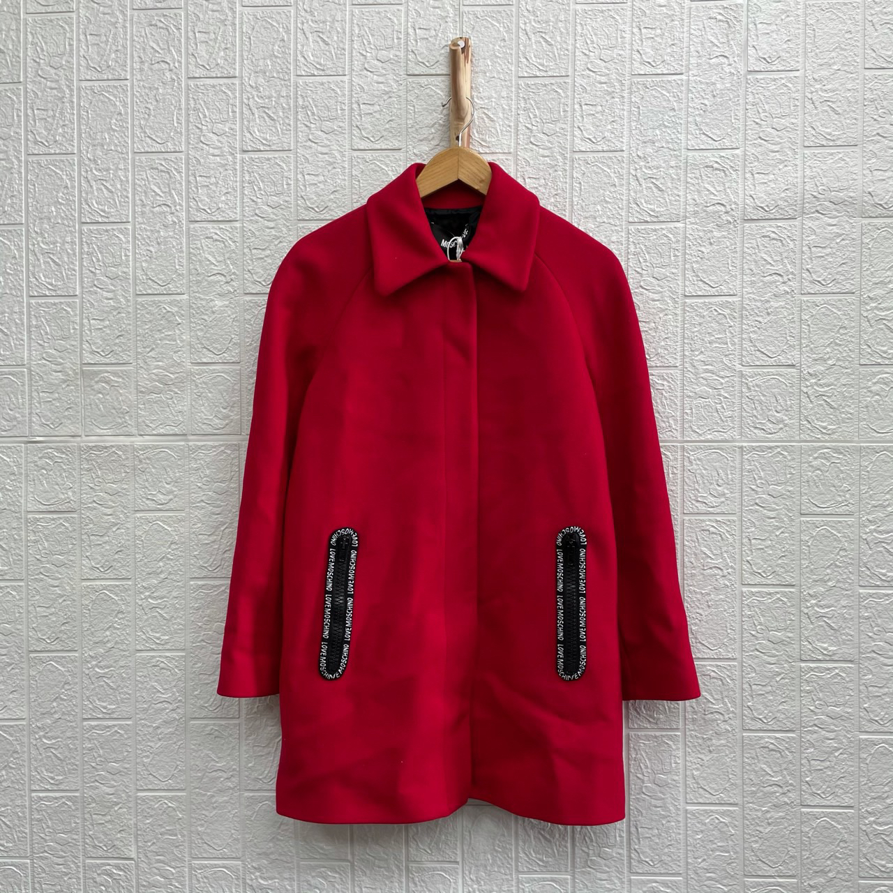 zz 红色大衣 40码/全新/903109/轻微起球