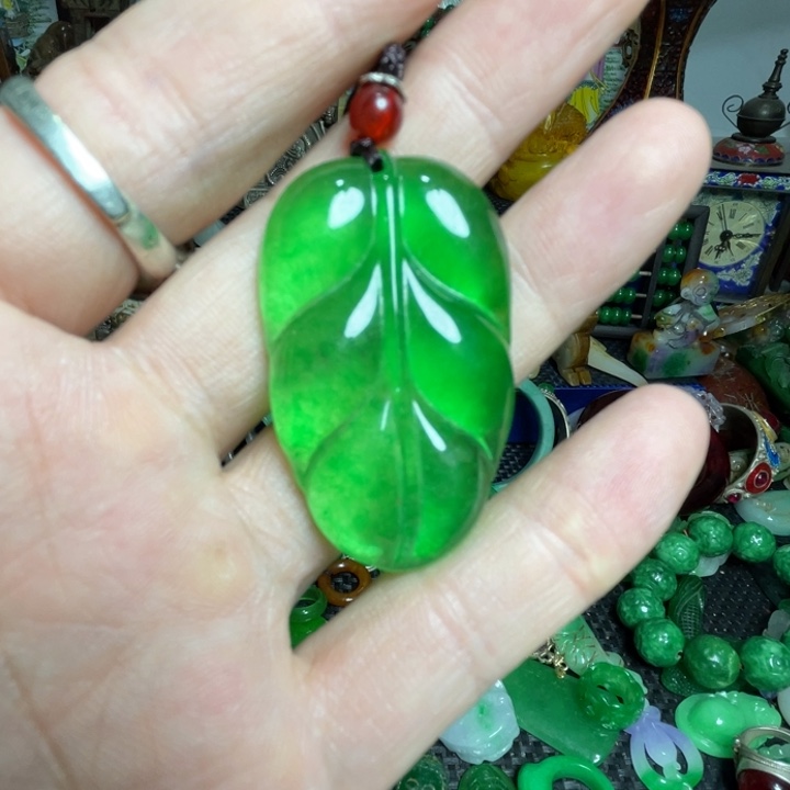 金***蕾吊坠滴血莲花菩提