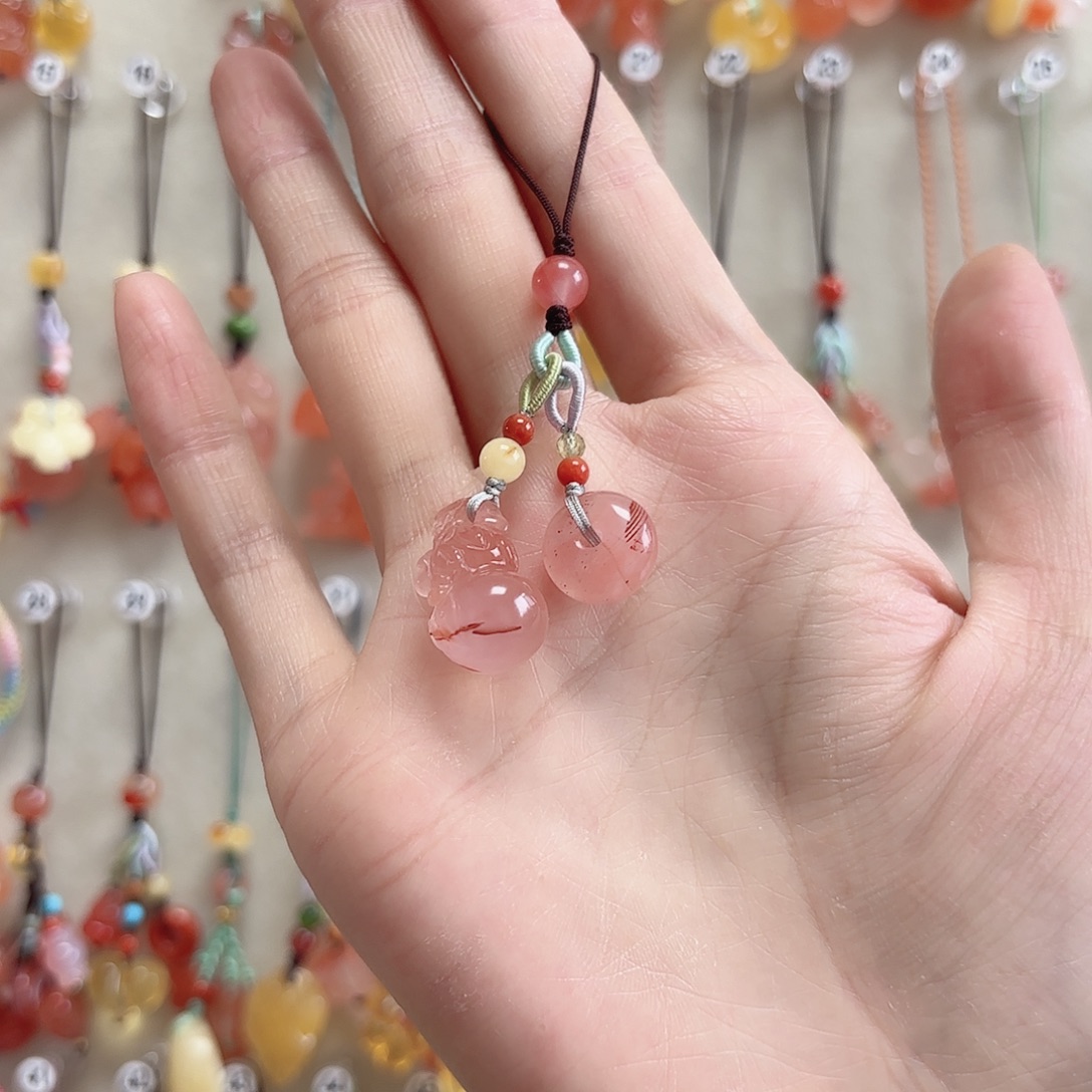 南红玛瑙未镶嵌吊坠(赠链)