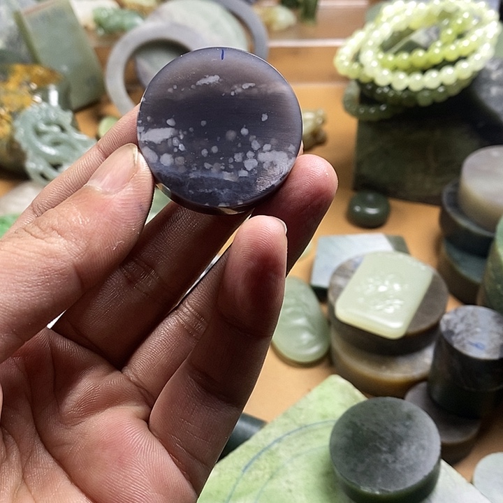 唯***下和田玉（糖玉）未镶嵌珠宝半成品