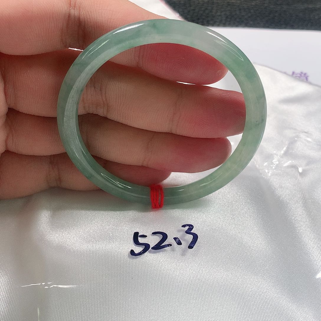 未镶嵌手镯（圆镯）翡翠330号