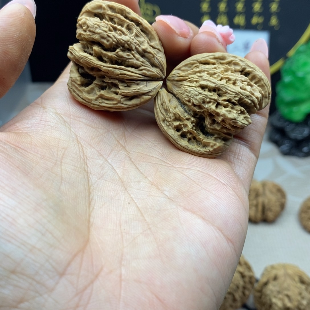 海***香吊坠文玩核桃涿鹿