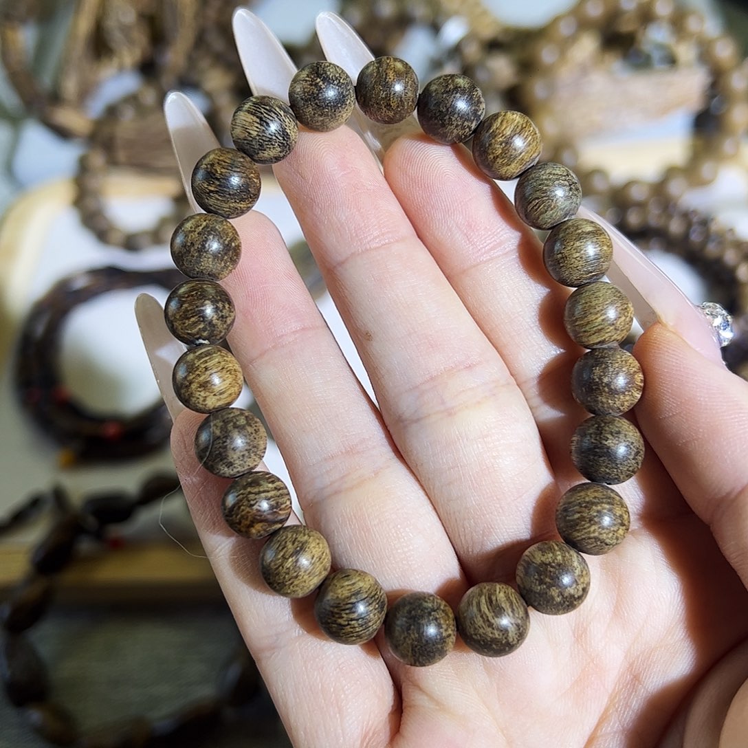 沉香手串李*洋天然达拉干老料0.9单圈 沉水级 冰凉奶甜