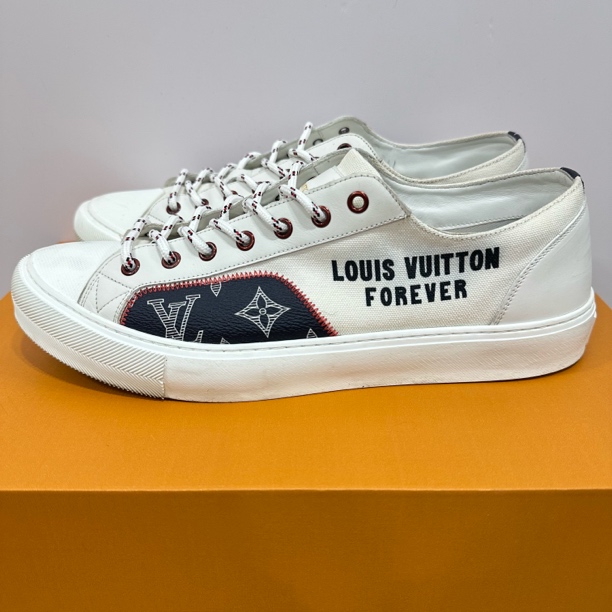 95新 LouisVuitton/路易威登 43.5码 Tattoo 白色 低帮板鞋