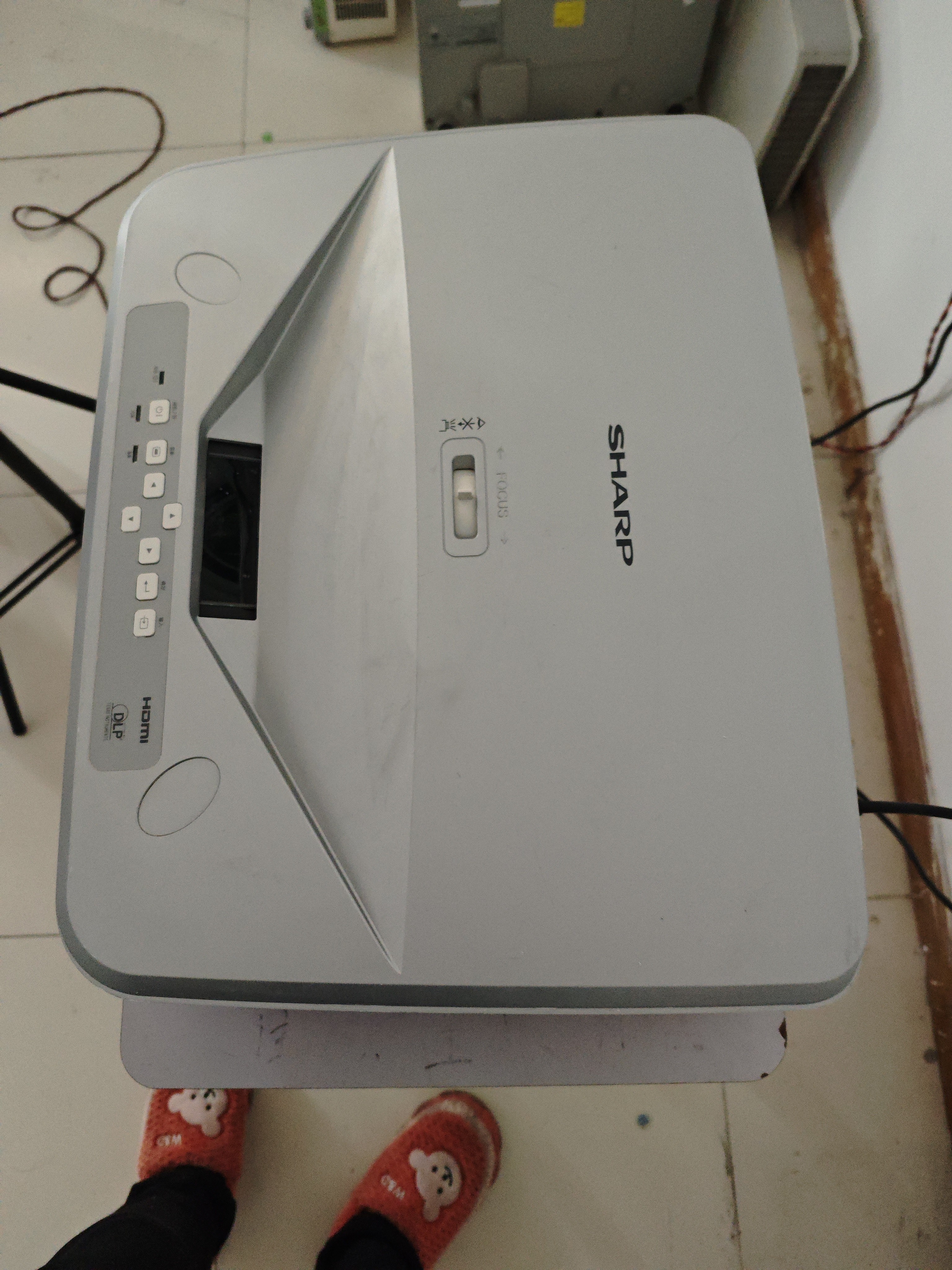 9新 Sharp/夏普 二手夏普投影仪运费自理