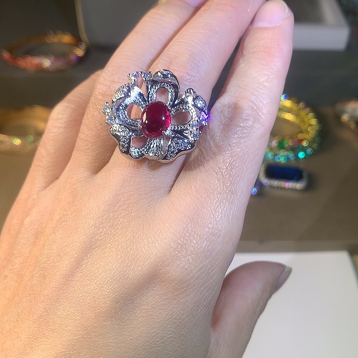 非金属35戒指。           