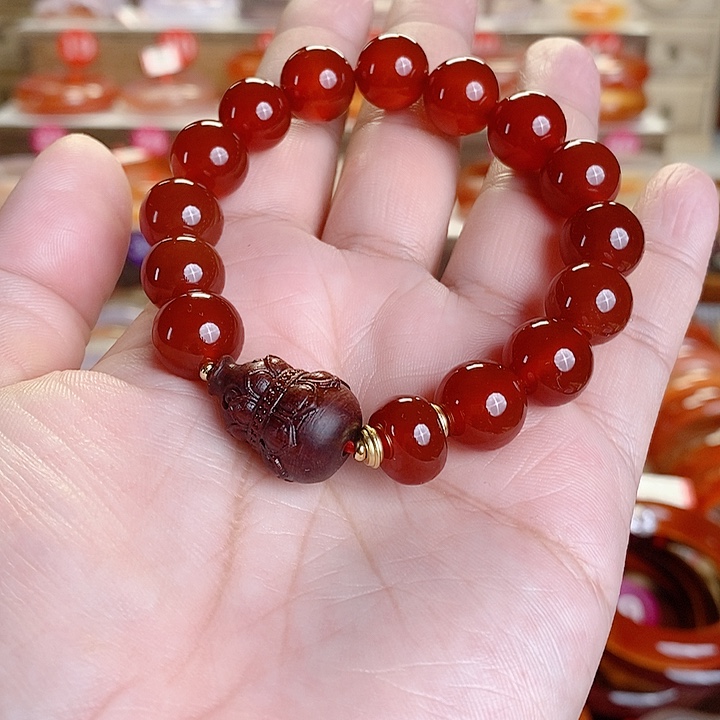 玛瑙/玉髓手镯未镶嵌