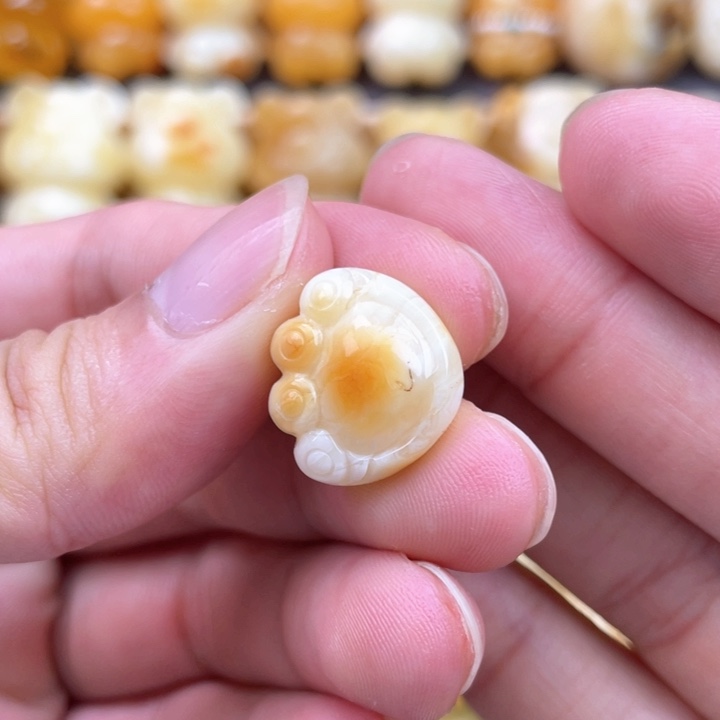 未镶嵌琥珀裸石蜜蜡