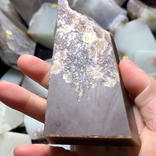 和田玉（糖玉）未镶嵌珠宝半成品