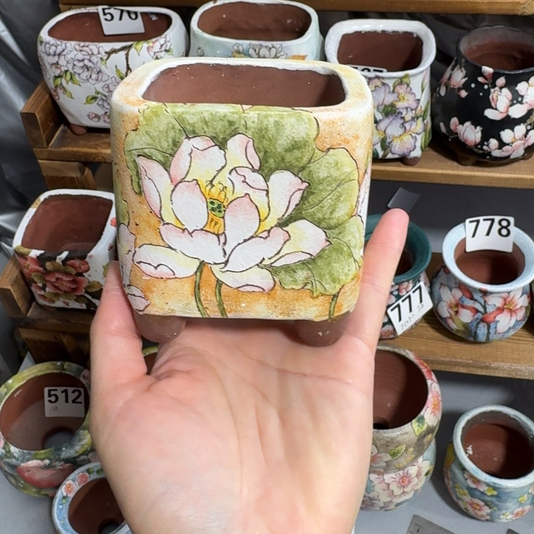 晏***人扶泥花盆手绘花盆5