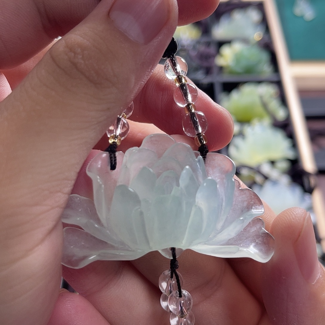 米***天蛇纹石玉未镶嵌颈饰