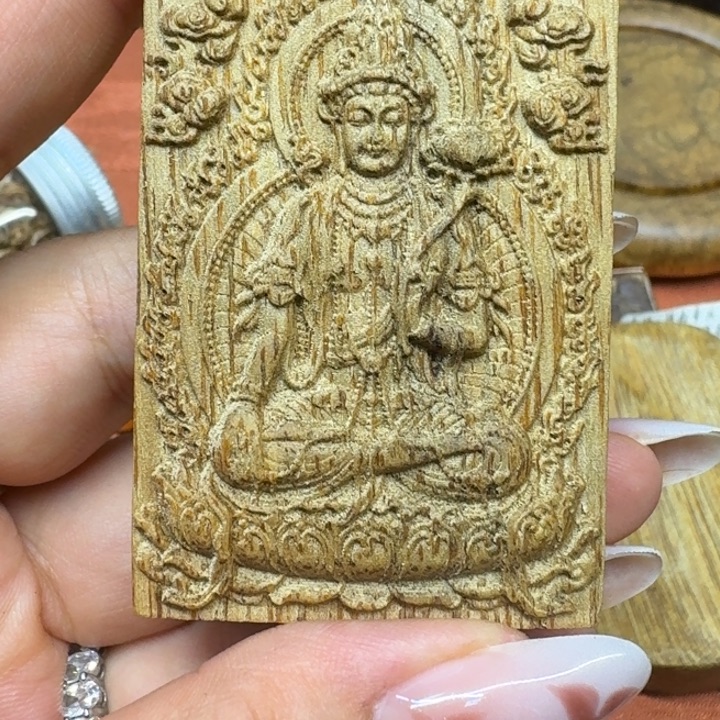 大叶紫檀（黑酸枝木类）