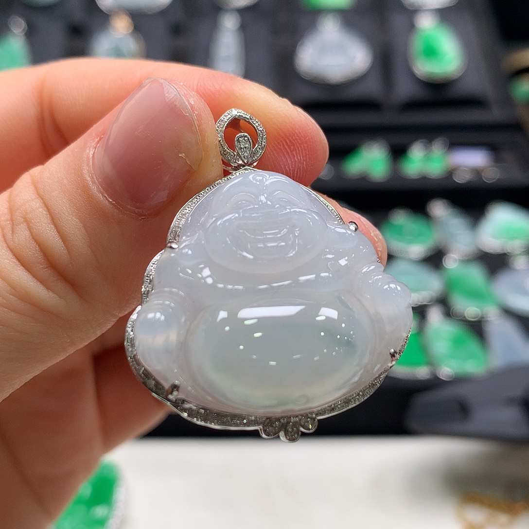 翡翠18K金镶嵌颈饰佛公