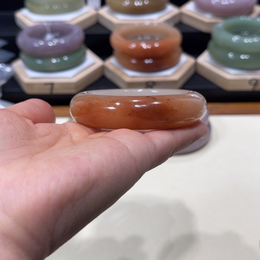 石英质玉未镶嵌手镯