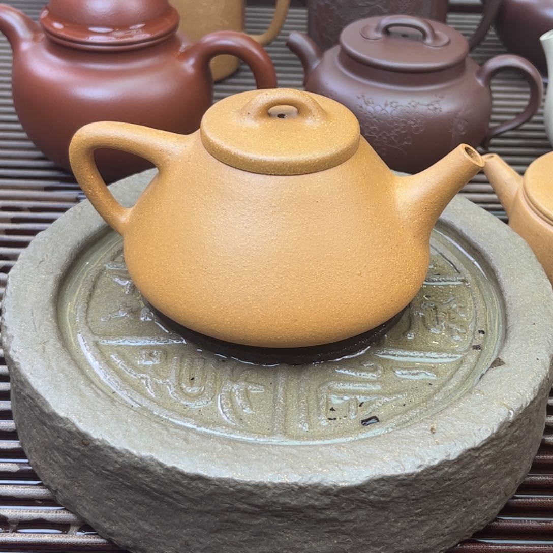 紫砂茶壶本山段 子冶石瓢200c