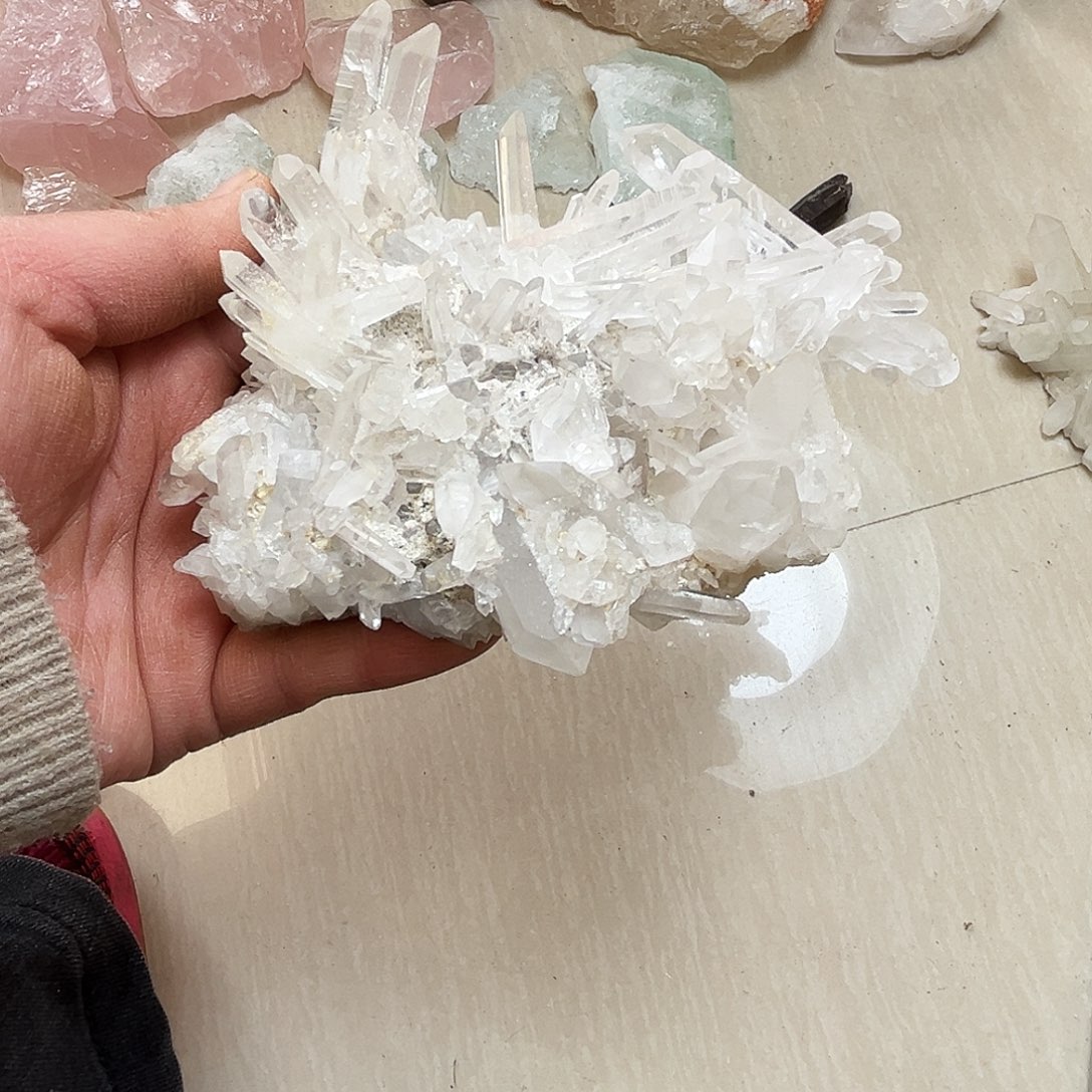 水晶未镶嵌珠宝半成品哥伦毕业利姆簇