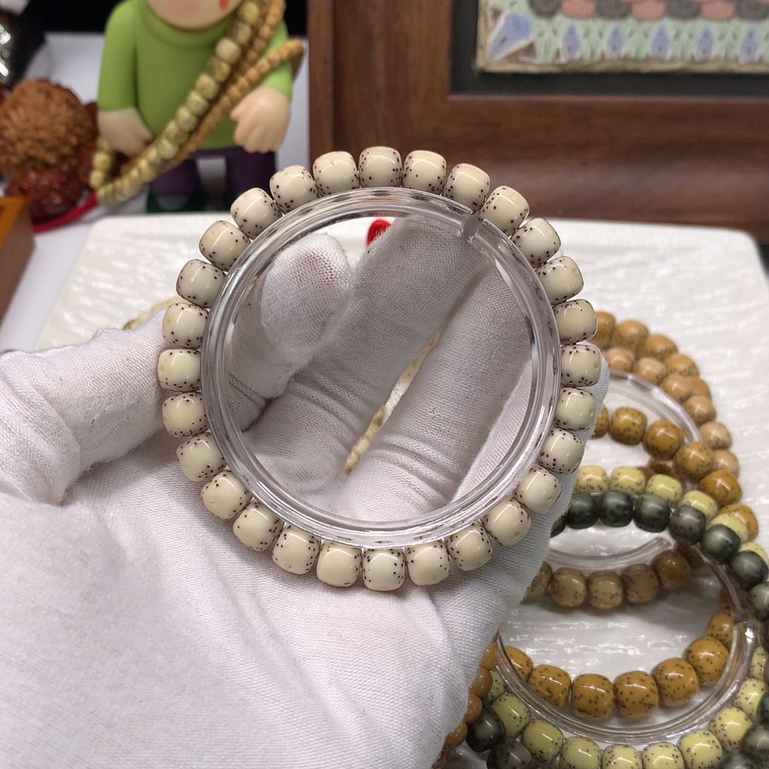 星月菩提手串果***丶87毕业通体