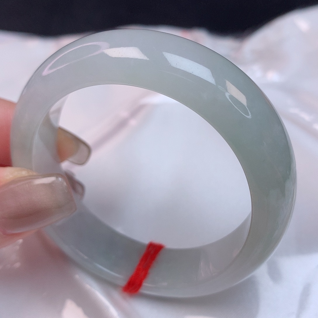 翡翠手镯（贵妃镯）未镶嵌54