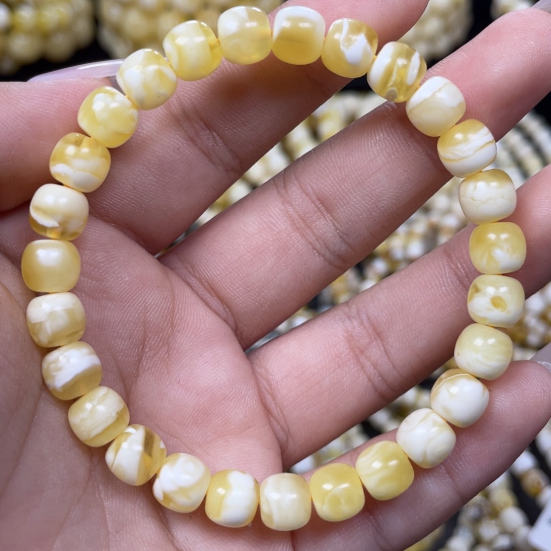 蜜蜡未镶嵌珠宝奇石7.6m