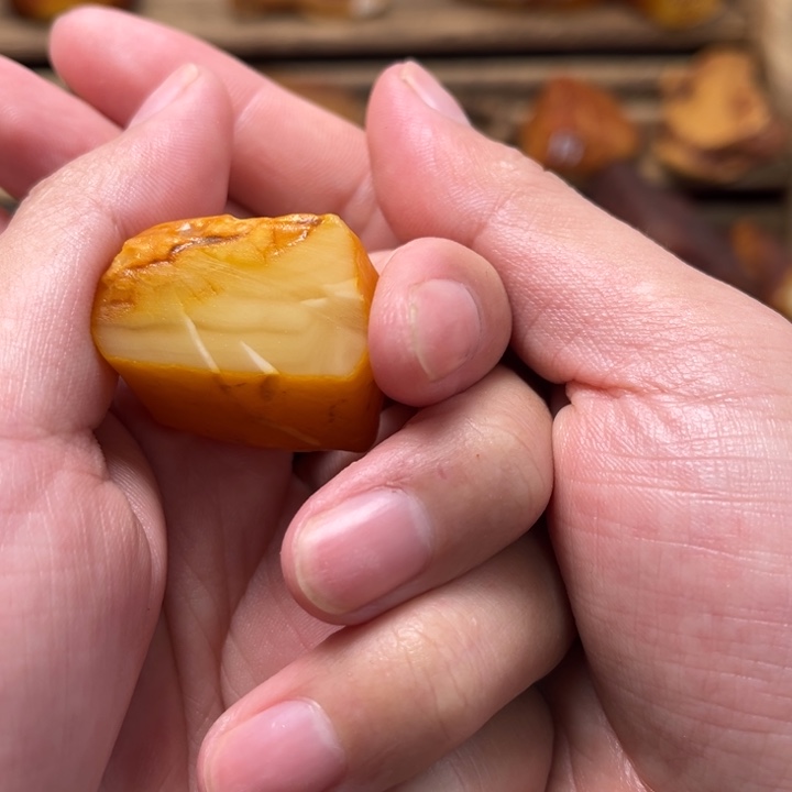 未镶嵌定制蜜蜡D*蜜蜡定制