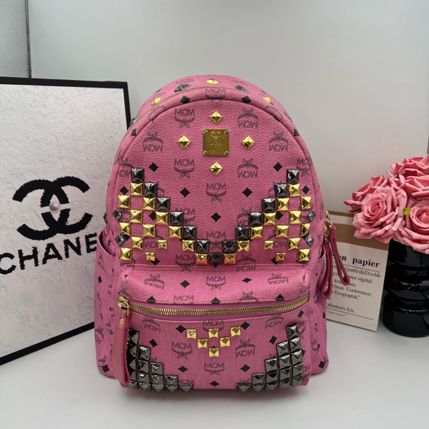 95新 MCM 8406/粉色中号双肩包