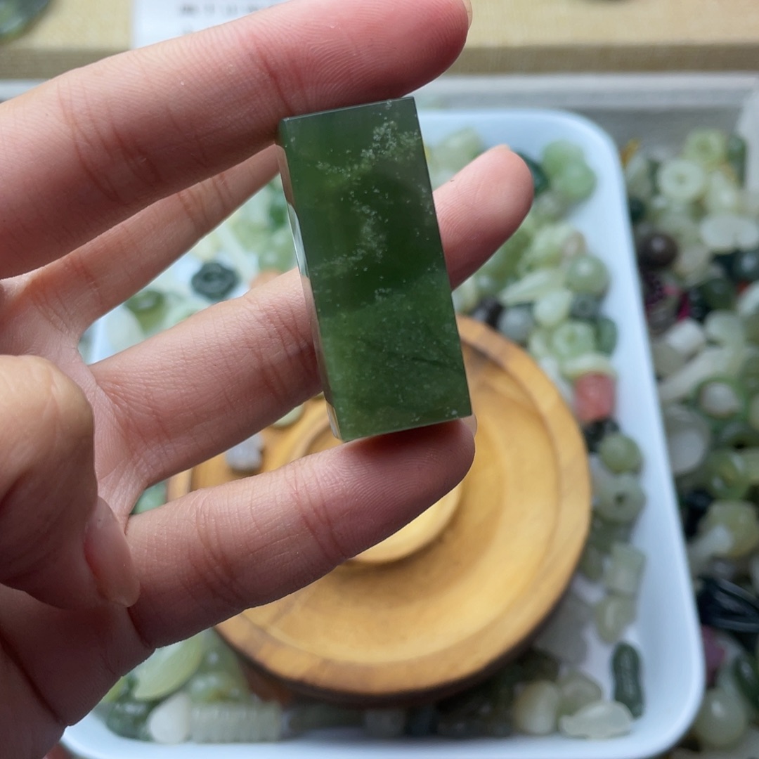 未镶嵌手绳和田玉旺****?