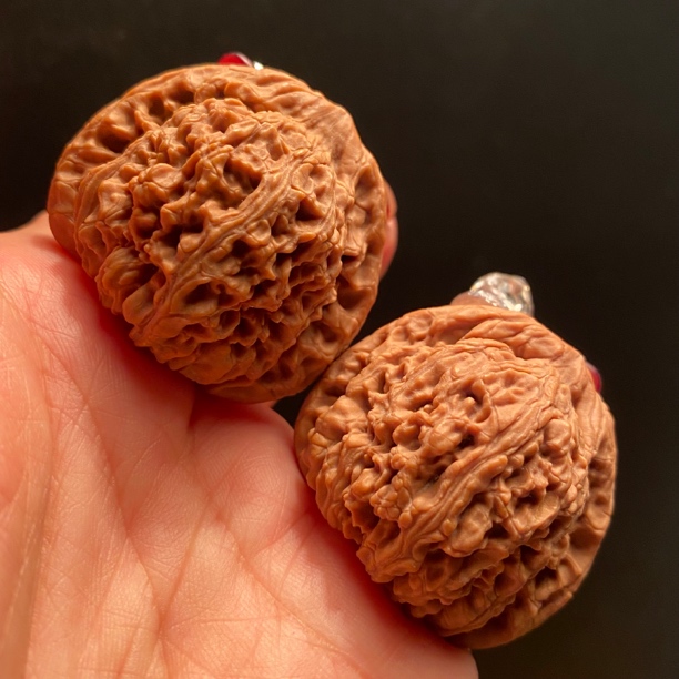 文玩核桃把件3802全品无修南疆石边38肚37高34狮子头精品对