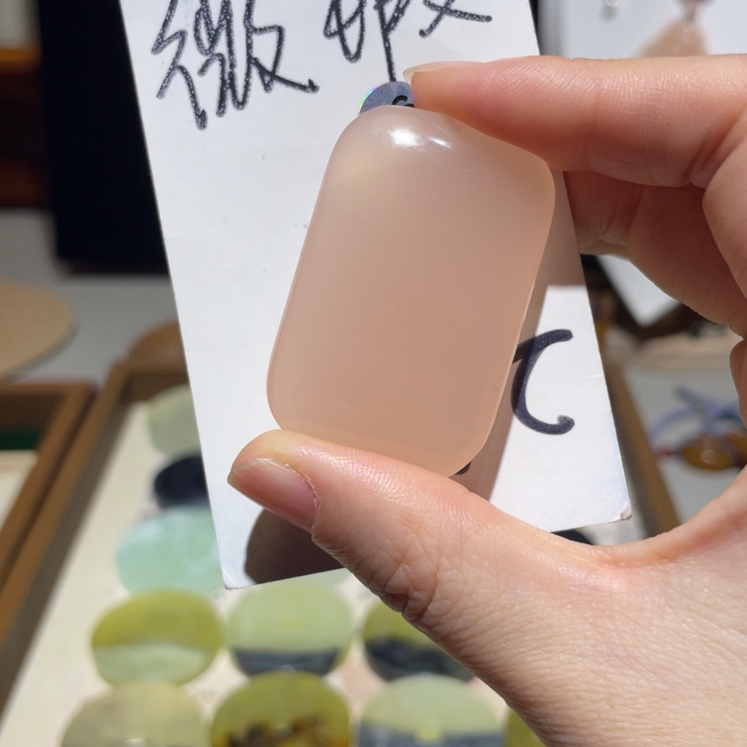 岫玉未镶嵌颈饰10