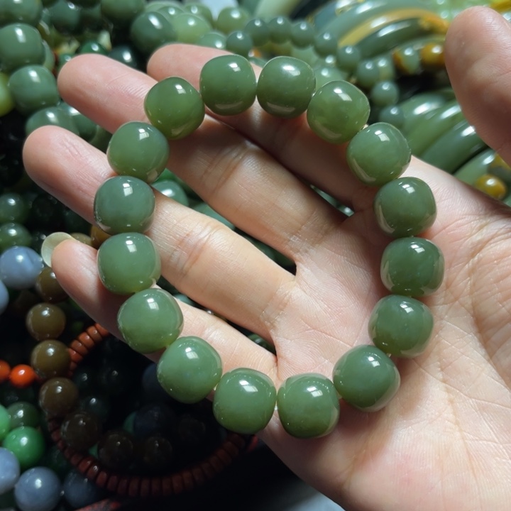 和田玉未镶嵌手链