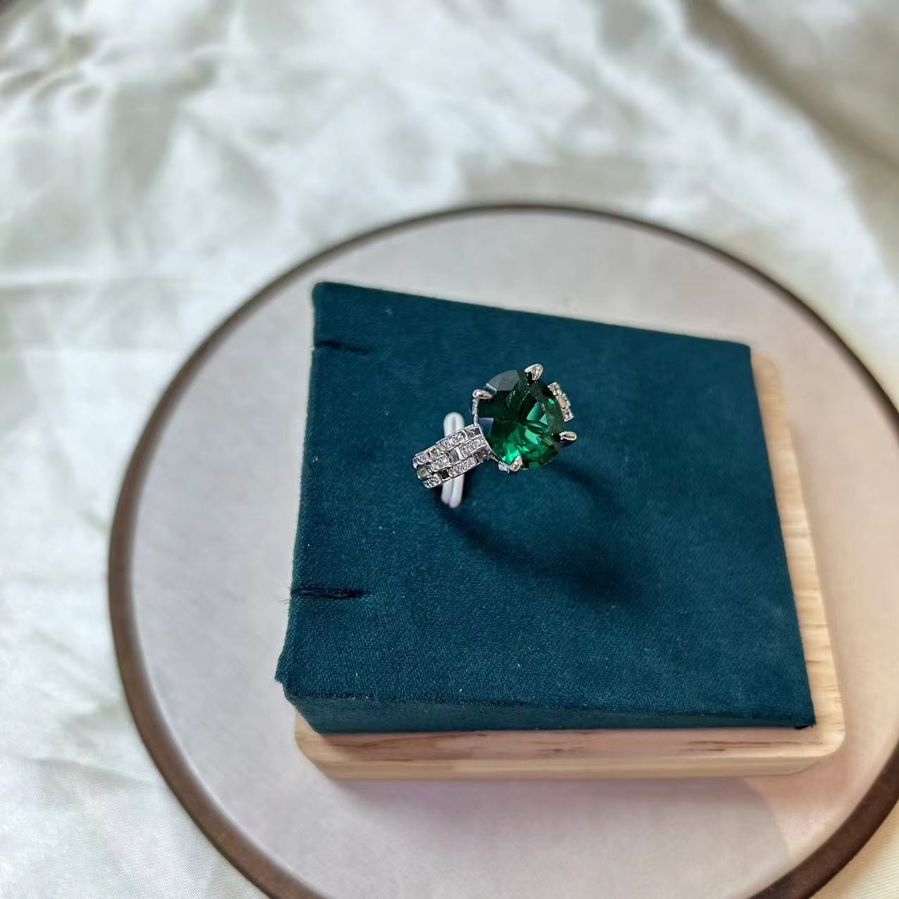 戒指 【尚美高端】绿野仙踪绿色戒指 JH 6729