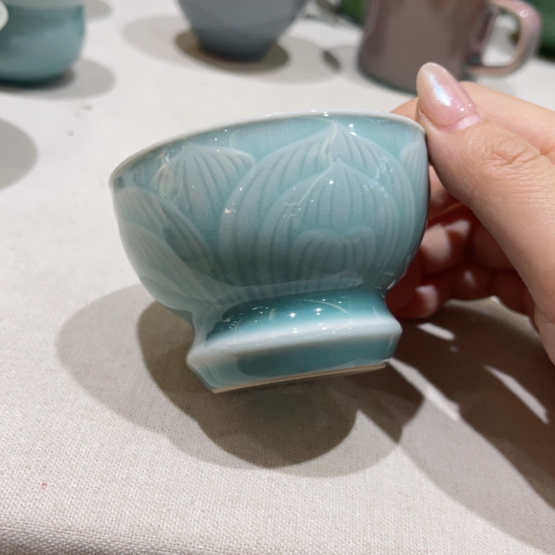 青瓷哈哈哈哈哈哈哈哈