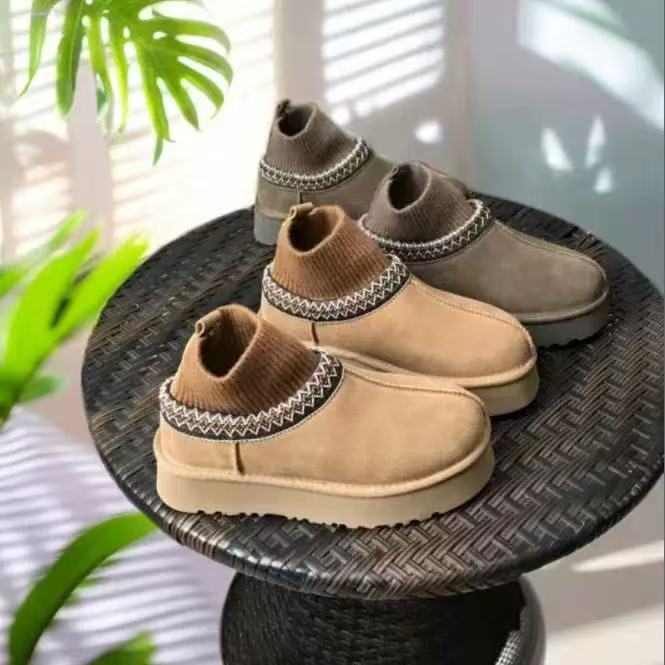 民族风袜套款羊皮毛一体牛皮防滑保暖加厚加绒时尚经典雪地靴