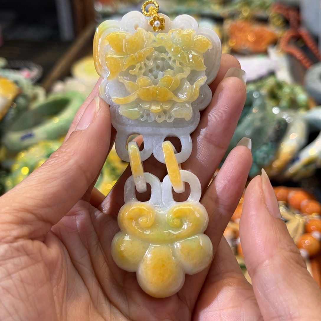 翡翠颈饰未镶嵌待编款