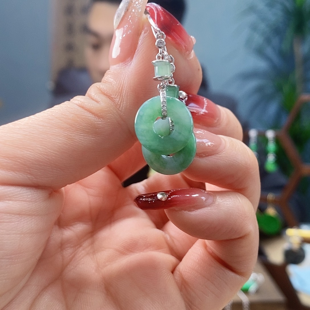 翡翠耳饰银S925镶嵌翡翠