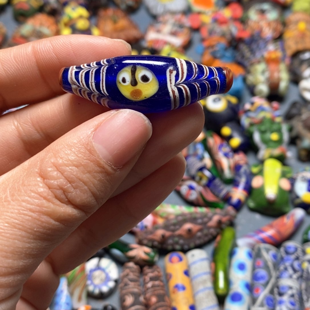 琉璃颈饰印度尼西亚弯管